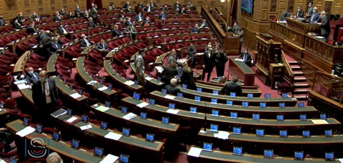 Néonicotinoïdes, les sénateurs valident les dérogations sur betteraves