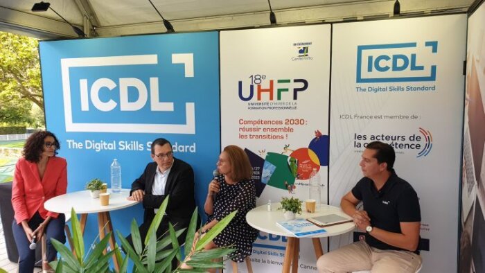 REF 22 : table-ronde sur l’inclusion numérique le 30/08/2022 sur le stand ICDL - © D.R.