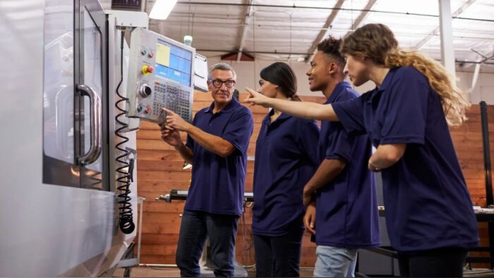 Apprentissage en 2025 : ce que dit le décret relatif aux aides pour les employeurs - © D.R.