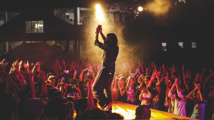 Les « no-show » atteignent 30 % sur les concerts, en particulier les reports. - © D.R.