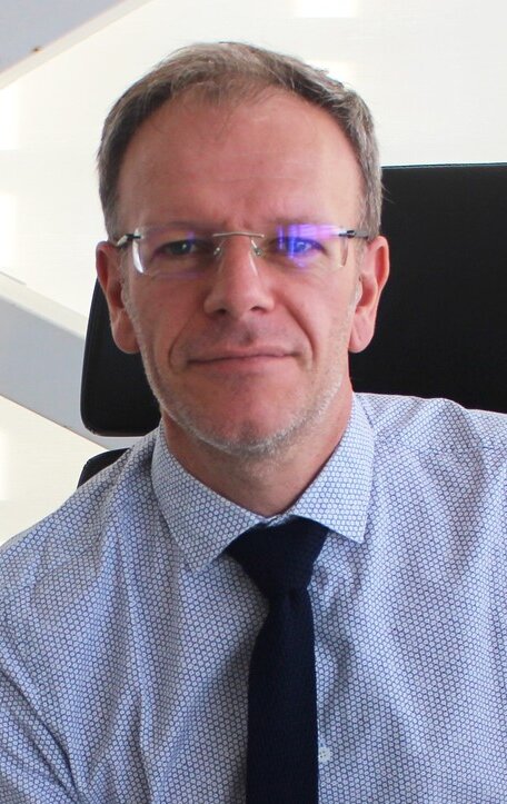 Yannick Jolly est diplômé d’un master de management de l’IAE de Poitiers et d’une maîtrise de philosophie de l’Université de Bordeaux Montaigne - © Académie de Martinique