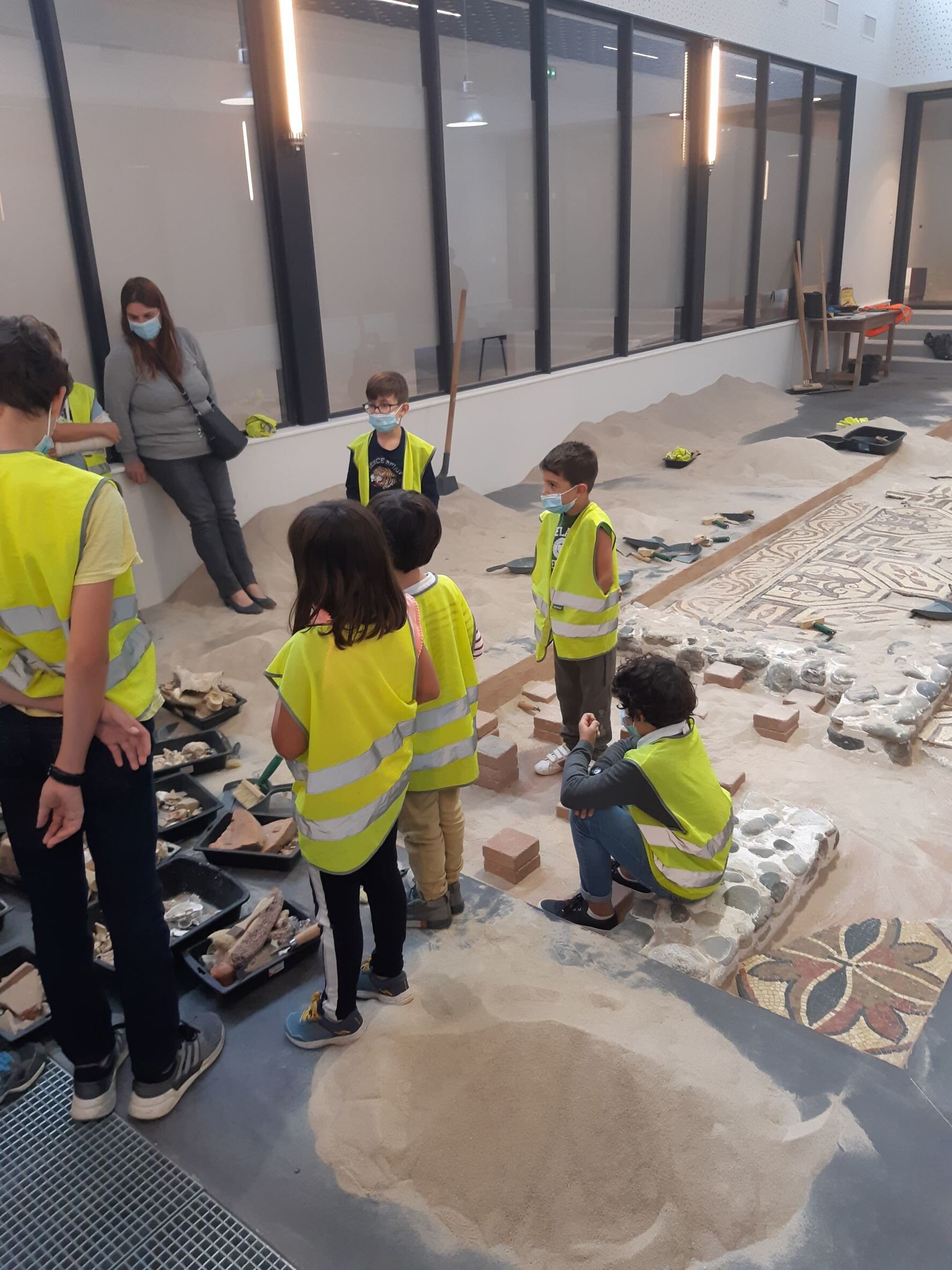 Module d’initiation à la fouille archéologique.  - © Musée gallo-romain.