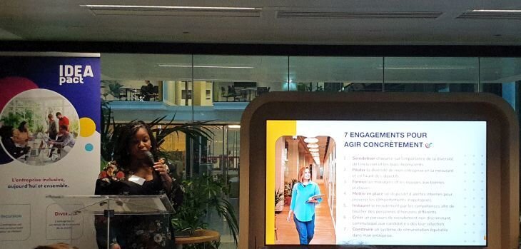 Christelle Kalipé, Christelle Kalipé, Head of HR de Leetchi & MANGOPAY, présente les 7 engagements de l’IDEA Pact - © D.R.
