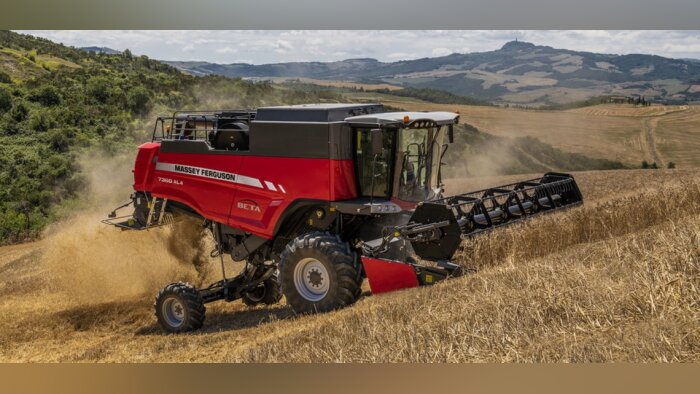 Massey Ferguson élargit sa gamme de moissonneuses-batteuses avec un modèle destiné aux coteaux, MF 7360 AL4