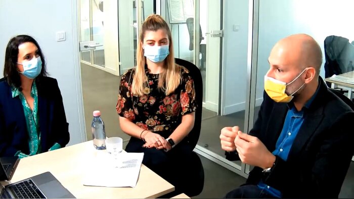 Le trio de Talentsoft pour le webinar : Neelie Verlinden, Elodie Champagnat, et Alexandre Pachulski. - © News Tank.