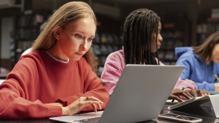 Se former à la edtech ce n’est pas « être expert en tout » mais pouvoir « parler le langage de chacun ». - © Freepik