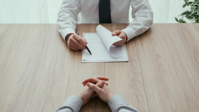 Entretien récapitulatif des 6 ans : le gouvernement donne un répit aux entreprises - © DR.