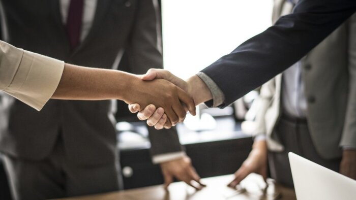 Comment défendre vos honoraires auprès de vos clients ? - © D.R.
