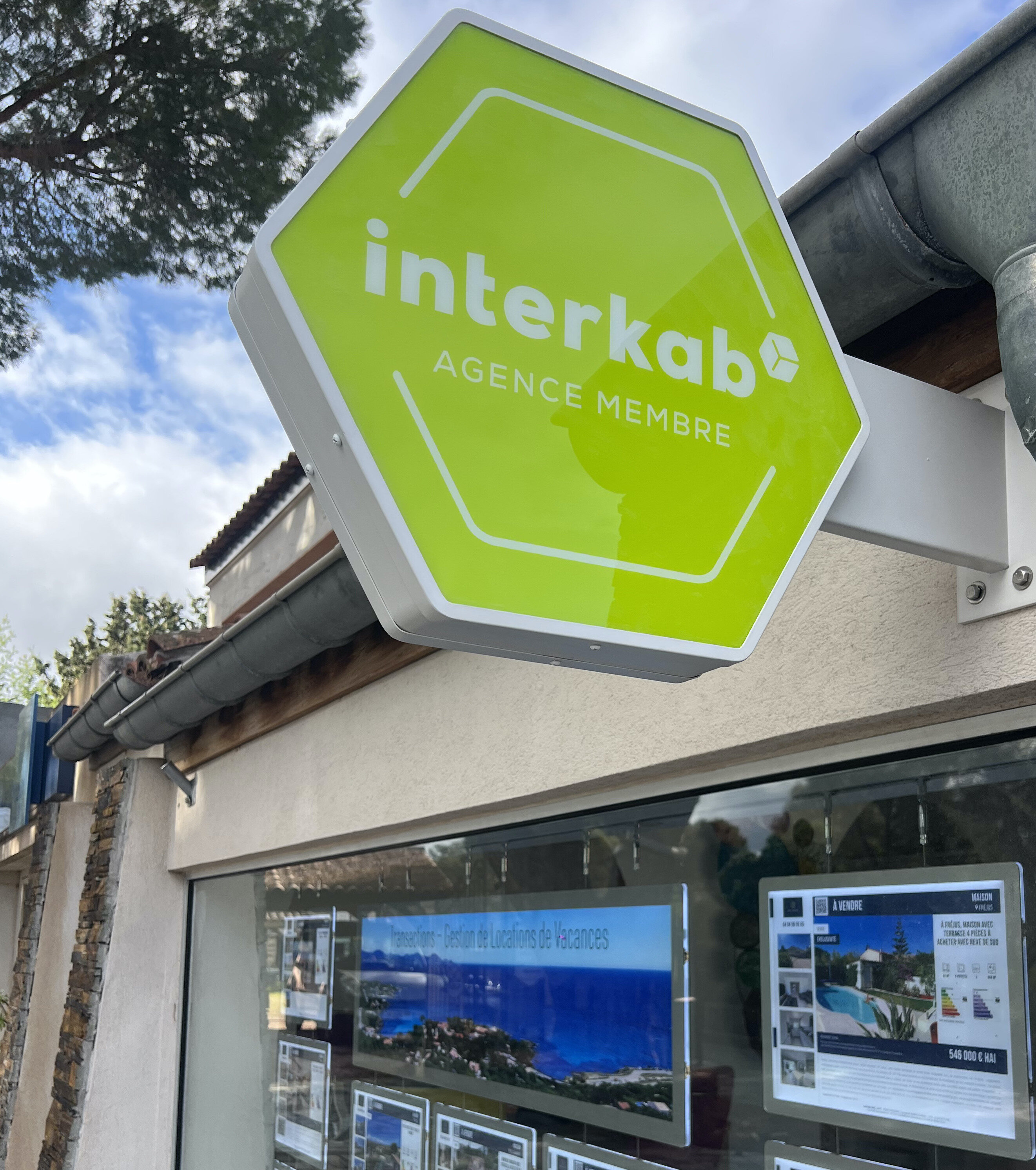Label Interkab - © D.R.