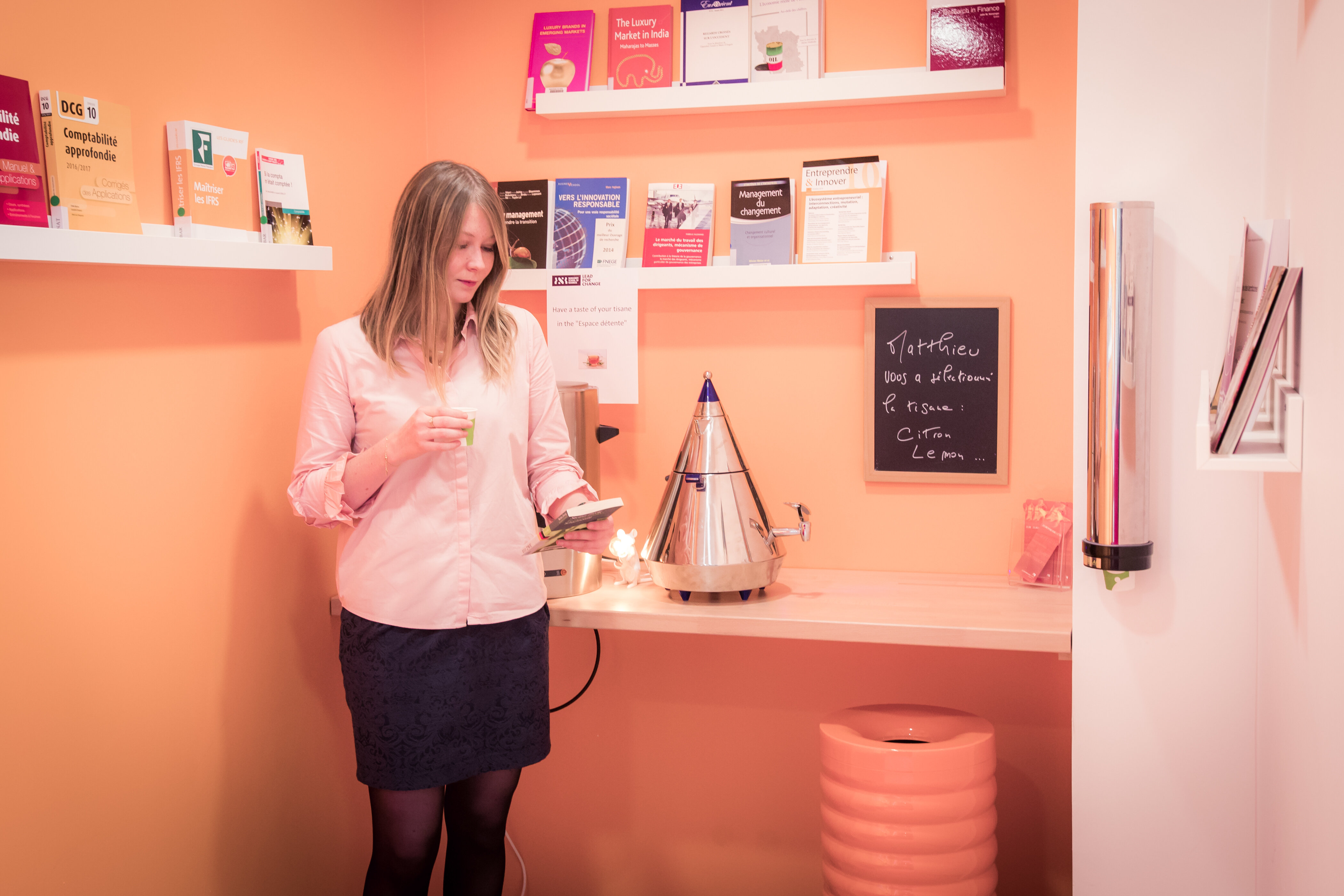 La tisanerie accueille des expositions tout au long de l’année - © Sensationweb