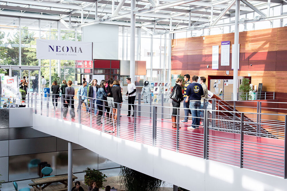 L’école de commerce Neoma propose un accélérateur edtech sur son campus de Reims. - © Neoma