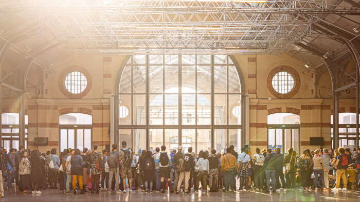 Le Cent-Quatre a rouvert au public dès mai 2020. - © Quentin Chevrier