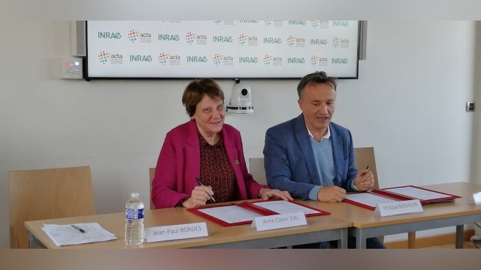 Anne-Claire Vial, présidente de l’Acta, et Philippe Mauguin, président-directeur général d’Inrae, on - © D.R.
