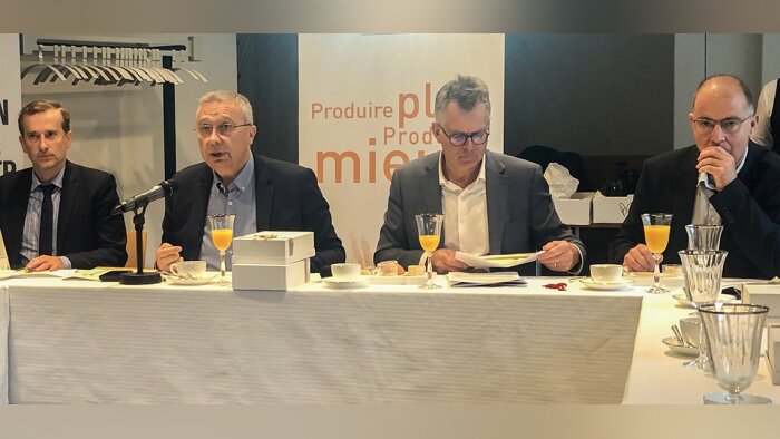 De gauche à droite : Philippe Helleisen, directeur général, Eric Thirouin, président, Philippe Heuse - © D.R.