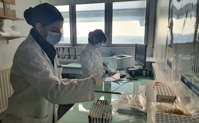 Le centre d’analyses PCR de l’Urca ne cesse de monter en puissance depuis le premier confinement. - © Marine Dessaux