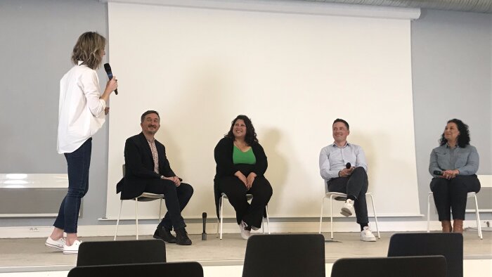 L’Esiea organise une table ronde sur d’engagement des personnes LGBT+ de l’autre cercle - © Léa Gerakos