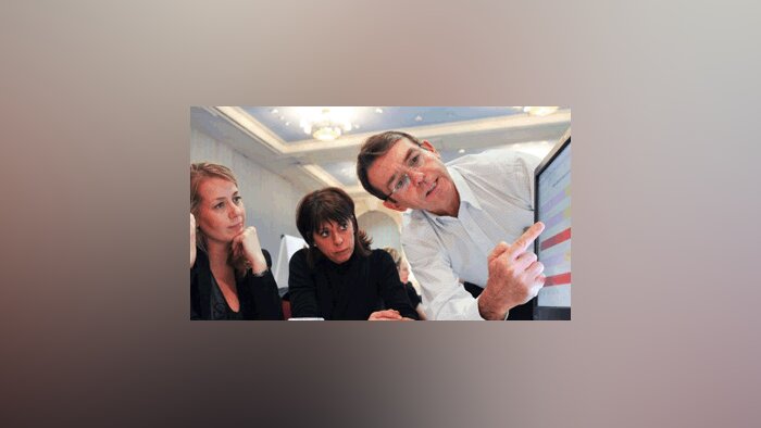 StratX surfe sur le segment des business simulations