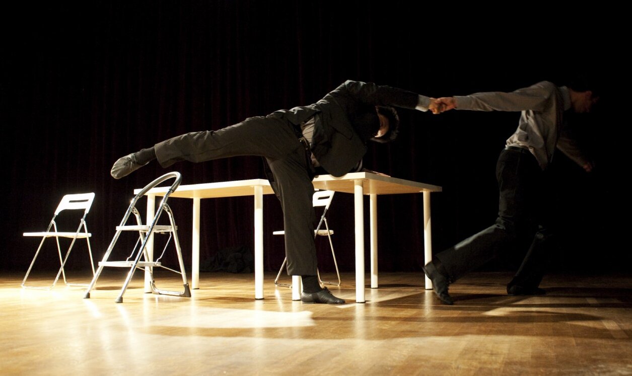 Won Kim a étudé le mime avec Thomas Leabhart qui a lui-même appris auprès de Étienne Decroux, connu pour être le père du mime moderne. - © Pas de Dieux