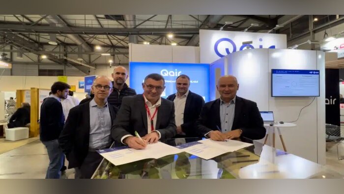 De g. à d. : O. Dauger (France Agrivoltaïsme), P. Dimon, G. Dufour et P. Rollet (Qair), J. Merceron - © D.R.