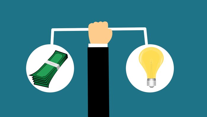 La majorité des communicants a un salaire annuel net situé entre 26 000€ et 50 000€ - © PxHere/Mohamed Hassan
