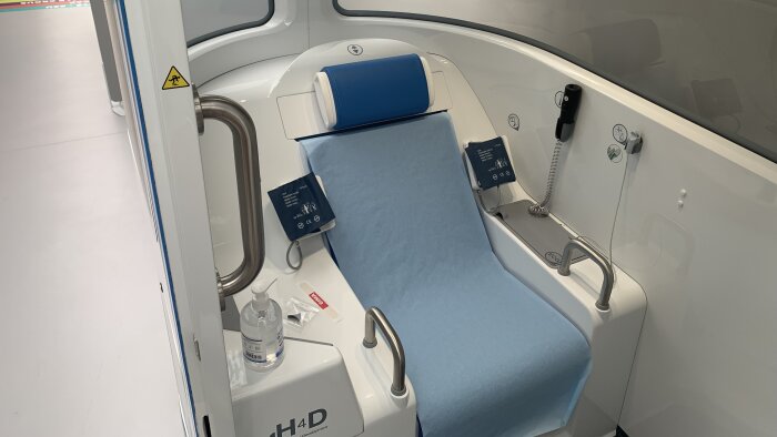 Cette cabine a été construite par l’entreprise française Health for development (H4D). - © Antoine Bovio