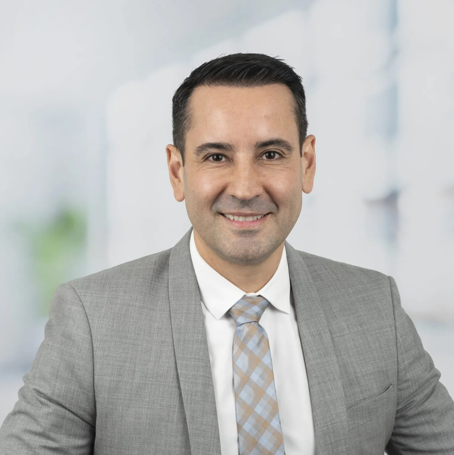 Andrès Davila est enseignant en management à l’ESCE. - © ESCE