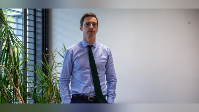 Hadrien Jaquet, directeur de l’École nationale des services vétérinaires - France vétérinaire international