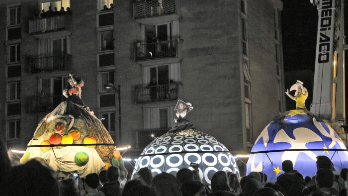 Les poupées géantes de la compagnie Transe Express au festival Mosaïque. - © Francis Deschamps