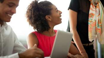 Les quatre tendances SIRH qui favorisent l’expérience collaborateur