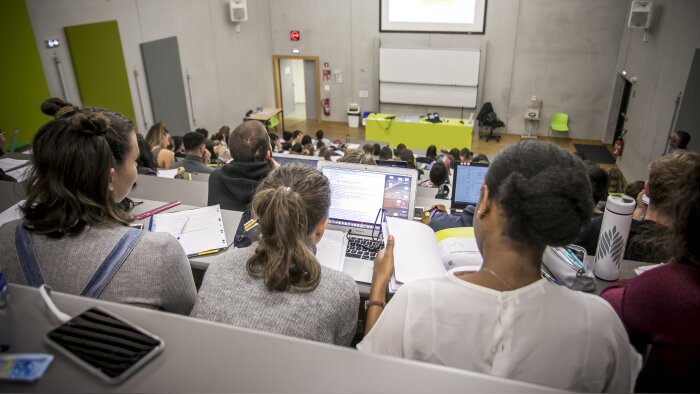 284 800 nouveaux bacheliers sont inscrits en première année de licence à l’université en 2020. - © Conférence des présidents d’université - Université de Haute-Alsace