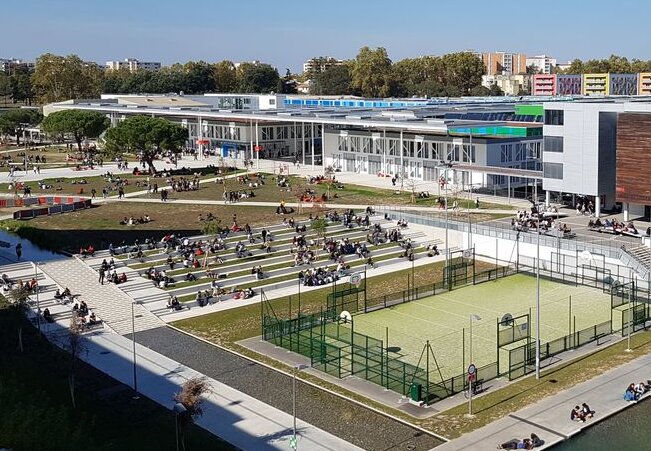 Les agents Biatss de l’Université Toulouse 2 Jean Jaurès travaillent en moyenne 255 heures de moins que la durée légale. - © UTJ2