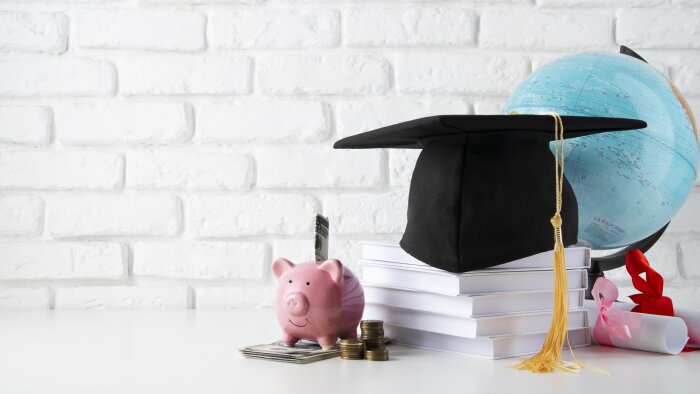 Les étudiants devront-ils payer plus pour sauver l’université ?
