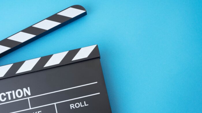 Le documentaire « HEC, admis sans les codes » est diffusé sur Arte depuis le 20 août 2025. - © Canva