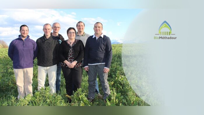 Les six associés de la S.A.S. BioMéthadour, enpolyculture-élevage - © D.R.