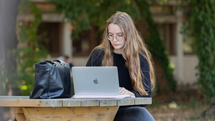 Entre 2009 et 2020, la dépense par étudiant a baissé de 9,8 %. - © CPU - Université de Bordeaux