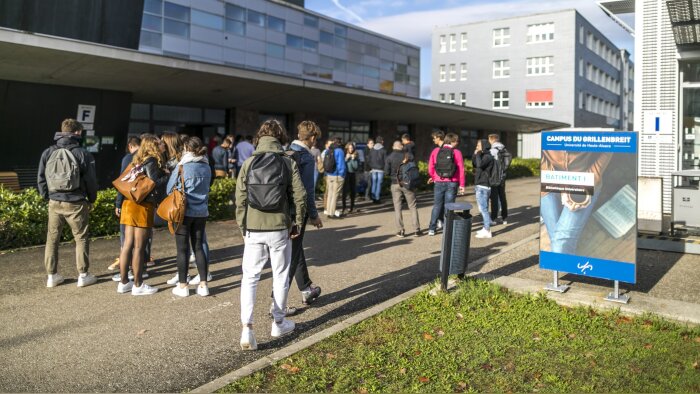 Campus Matin vous propose une synthèse des principales actualités estivales dans l’ESR. - © France Universités - Université de Haute-Alsace