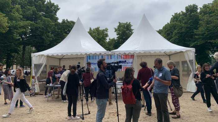 Les scientifiques ont interpellé les nouveaux députés du 20 au 22 juin. - © Enora Abry
