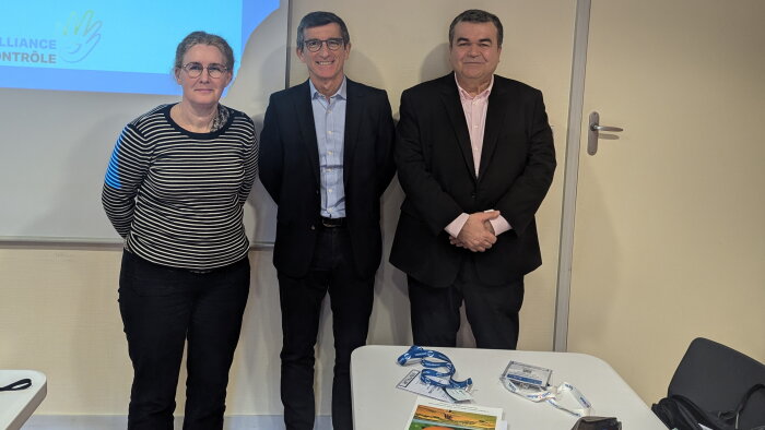C. Barthet, présidente, R. Le Goff, vice-président, D. Longevialle, directeur d’Alliance Biocontrôle - © News Tank