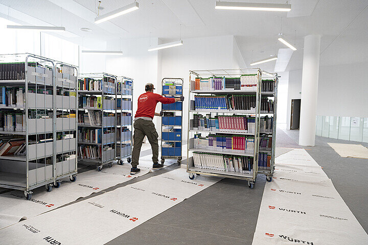 Le Studium s’est rempli de livres en attendant l’arrivée des étudiants. - © Catherine Schroder