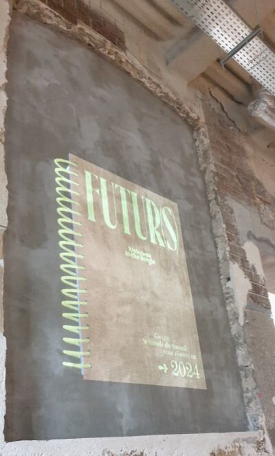 Welcome to the Jungle : couverture du livre « FUTUR(S) : Ce que le monde du travail vous réserve en 2024 » (projection murale) - © D.R.