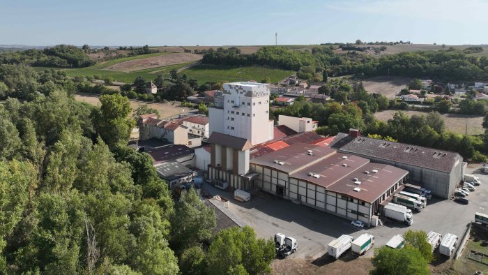 Le moulin de Sainte-Christie (32) est un des trois sites de production de Moulins du Sud - © Moulins du Sud