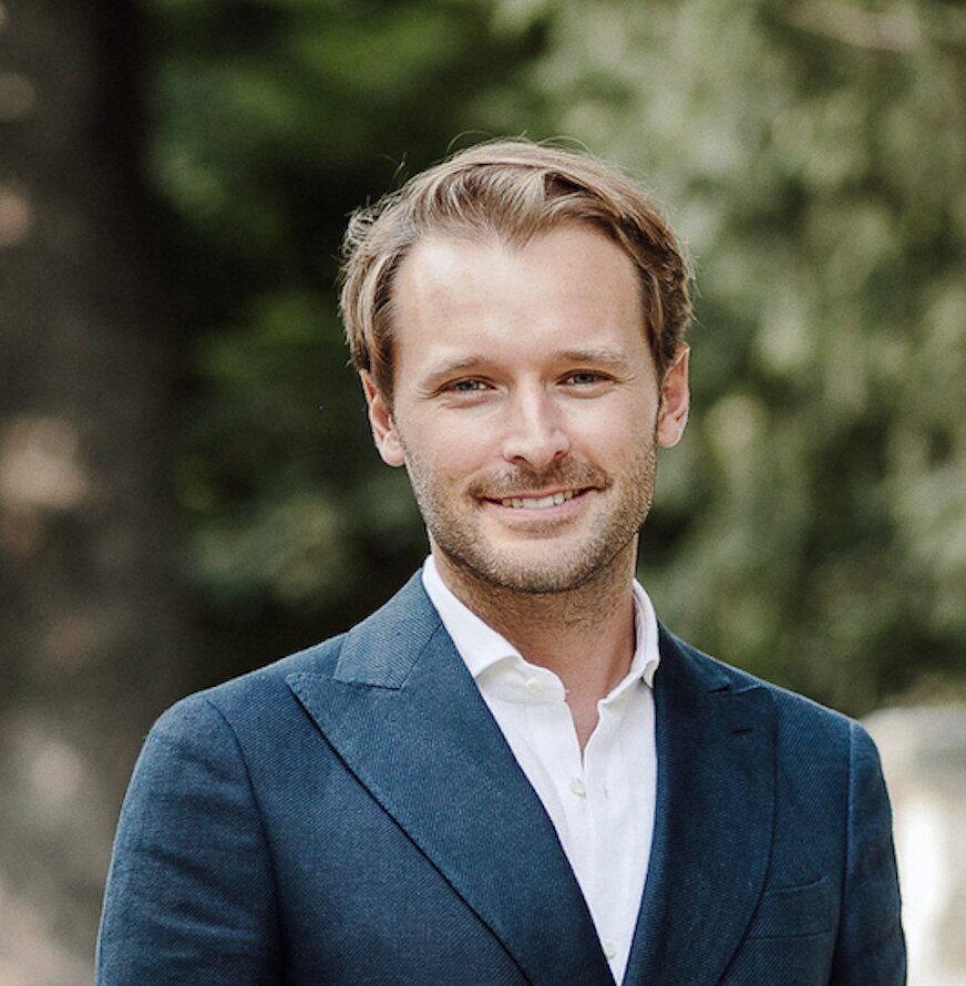 La signature électronique permet de « valider, arbitrer et décider de manière beaucoup plus fluide » estime Edouard Manche - © Hello Sign