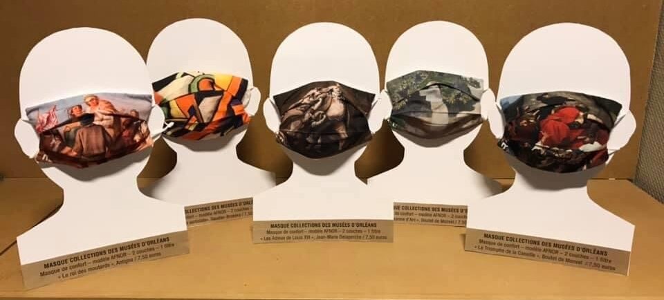 Des masques édités pour l’occaion, sur lesquels sont reproduits des œuvres d’artistes orléanais du Musées des Beaux Arts.  - © D.R.