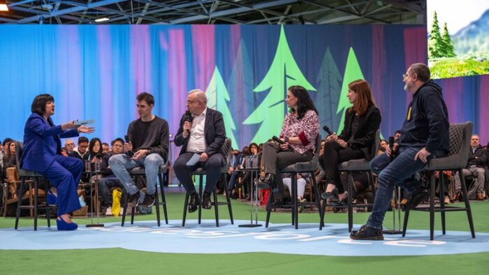 Salesforce World Tour Paris : panel de la table ronde « IA et entreprise augmentée » (12/03/2024) - © D.R.