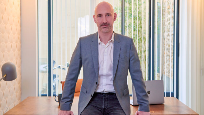 Julien Haussy, fondateur et dirigeant du réseau Espaces Atypiques - © Cedric Doux