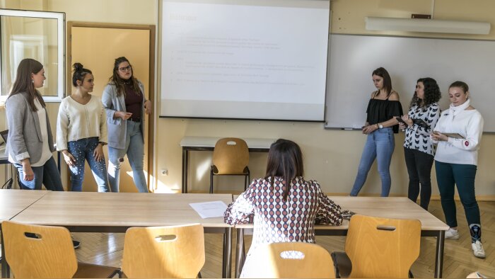 L’évaluation par les pairs permet à l’enseignant de gagner du temps et de renforcer l’engagement. - © France Universités - Université de Haute-Alsace