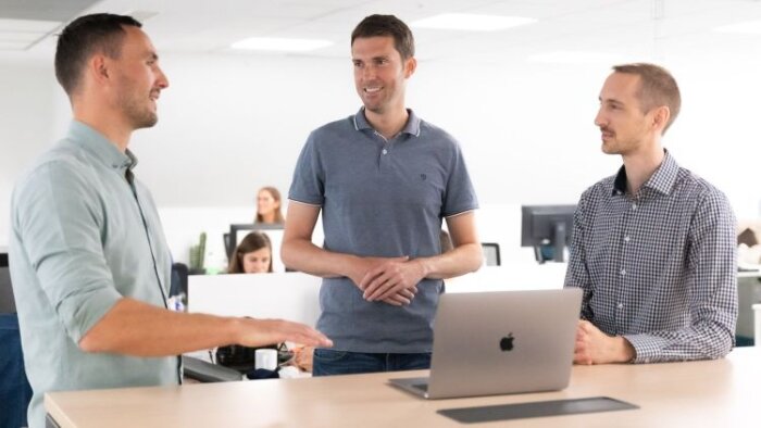 Le trio des dirigeants : Patrick Lund (Graduateland), Adrien Ledoux et Nicolas Lombard (JobTeaser) - © D.R.