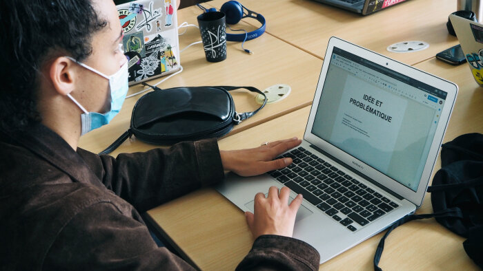 Les formations ont été adaptées en semi-distanciel au fil de la pandémie. - © Issoudun