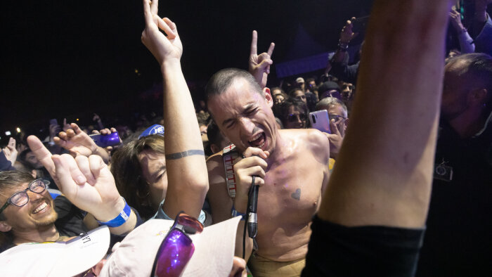 Fat White Family ont remplacé une annulation à la Route du Rock. - © Nicolas Joubard