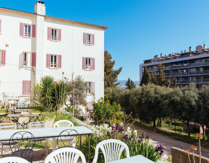 La terrasse du lieu accueille parfois des événements. - © D.R.